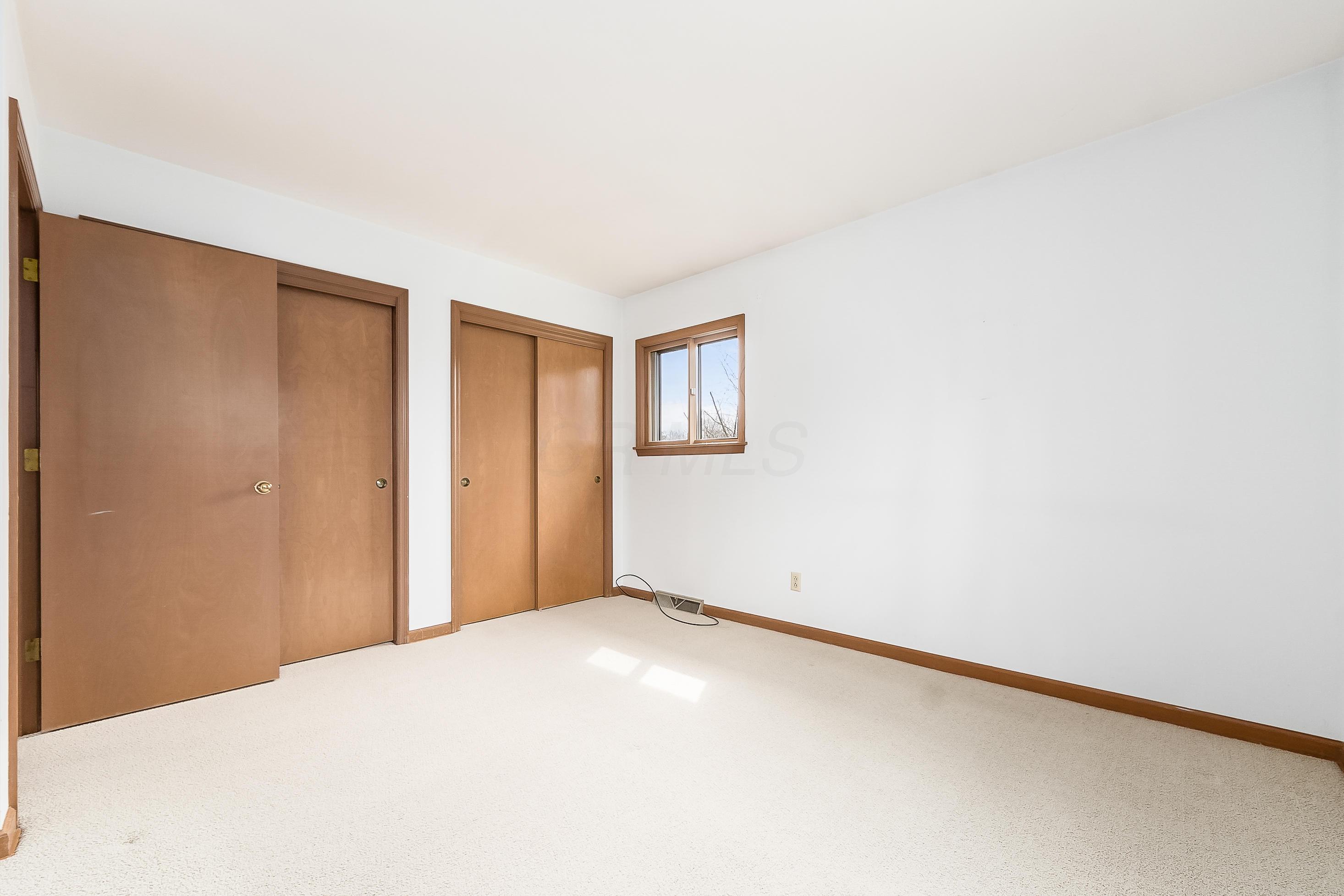 1241 Castleton Road North Columbus, OH 43220 - Photo 27 of 41 Gallery Image 27