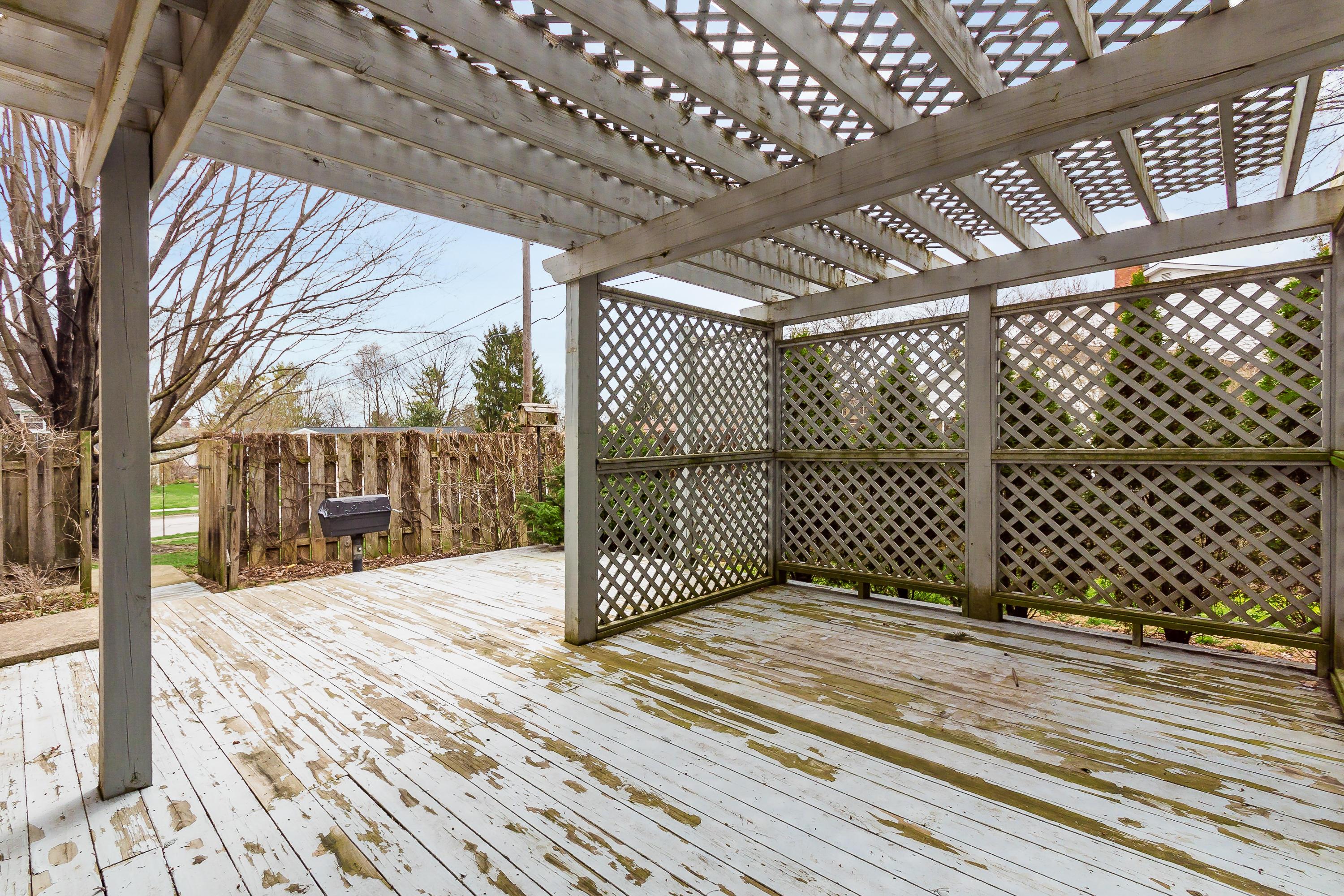 1241 Castleton Road North Columbus, OH 43220 - Photo 34 of 41 Gallery Image 34