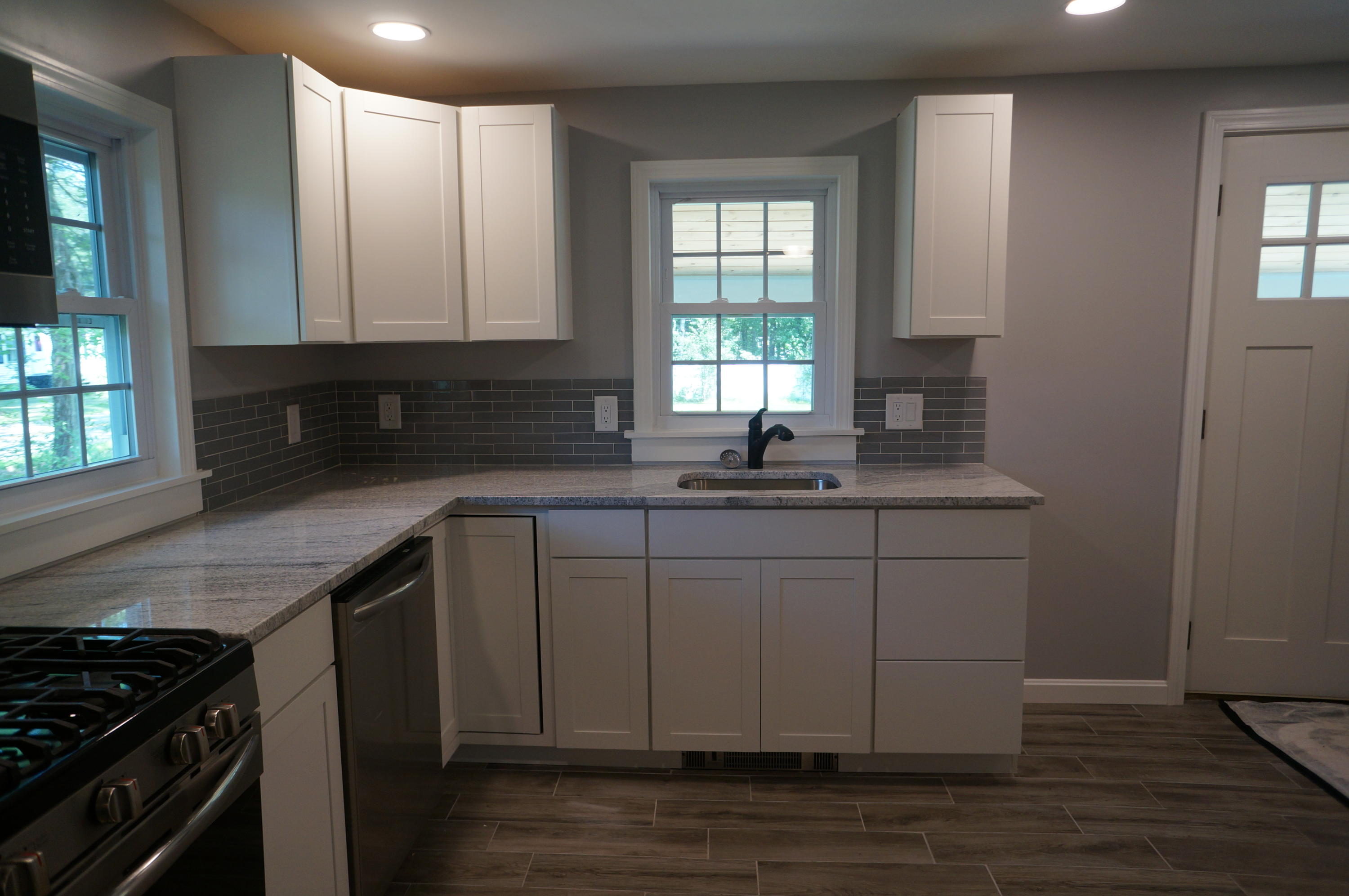 124 Ash Swamp Road Scarborough, ME 04074 - Photo 5 of 25 DSC02394