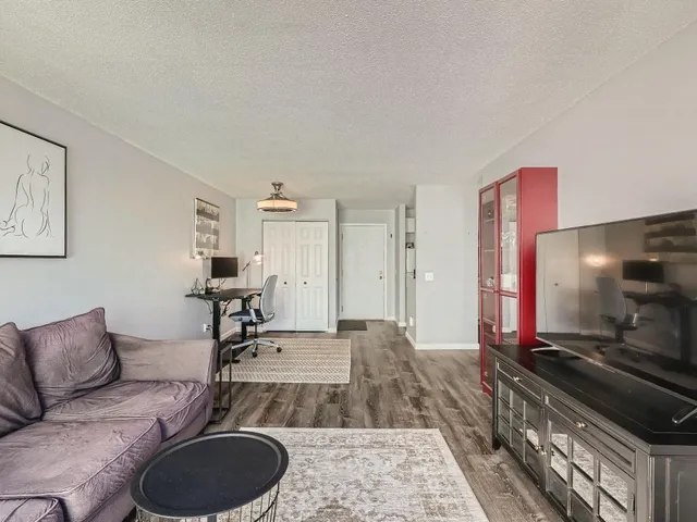 $80,000 | 7354 72nd Lane North, Unit 324, Brooklyn Park, MN 55428