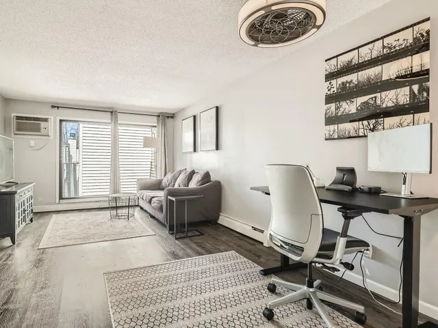 $80,000 | 7354 72nd Lane North, Unit 324, Brooklyn Park, MN 55428