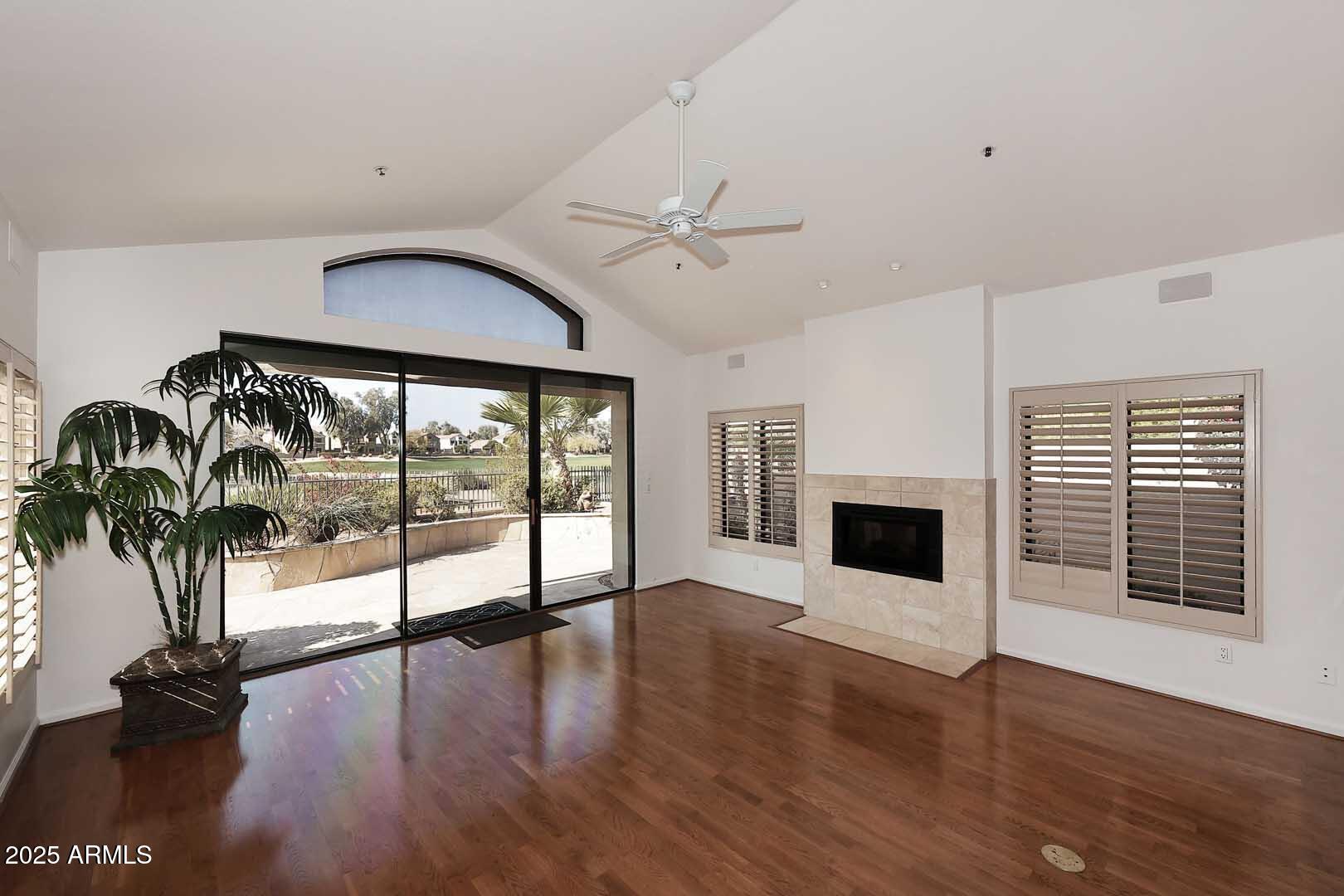 7740 East Gainey Ranch Road, Unit 13 Scottsdale, AZ 85258 - Photo 6 of 51 Living Room