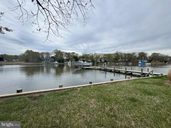 $1,350,000 | 3887 Cotter Drive, Edgewater, MD 21037