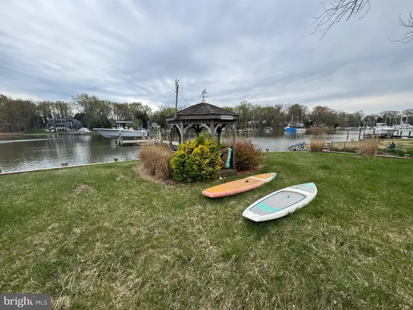 $1,350,000 | 3887 Cotter Drive, Edgewater, MD 21037