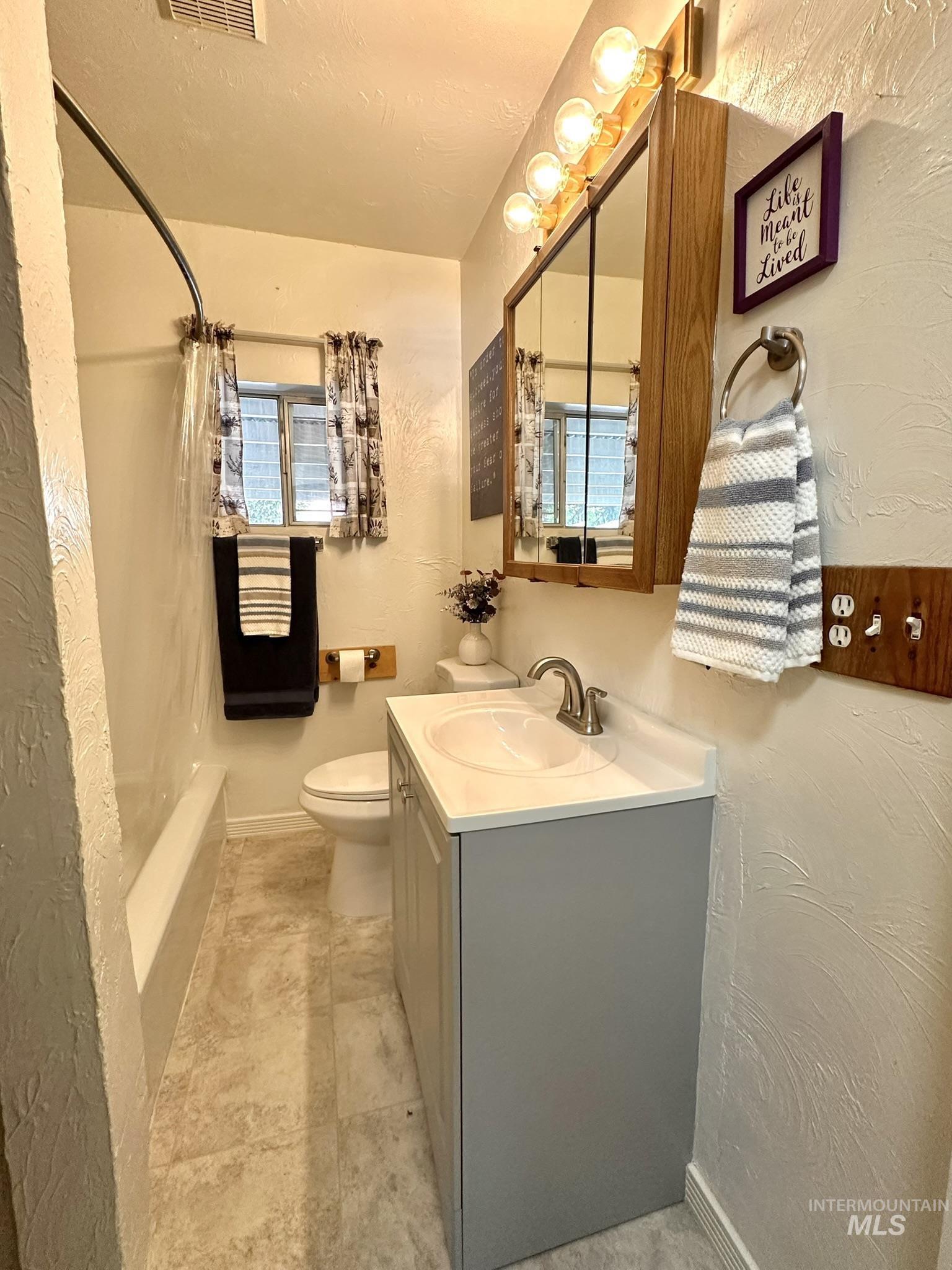 420 East 3rd Street Shoshone, ID 83352 - Photo 25 of 39