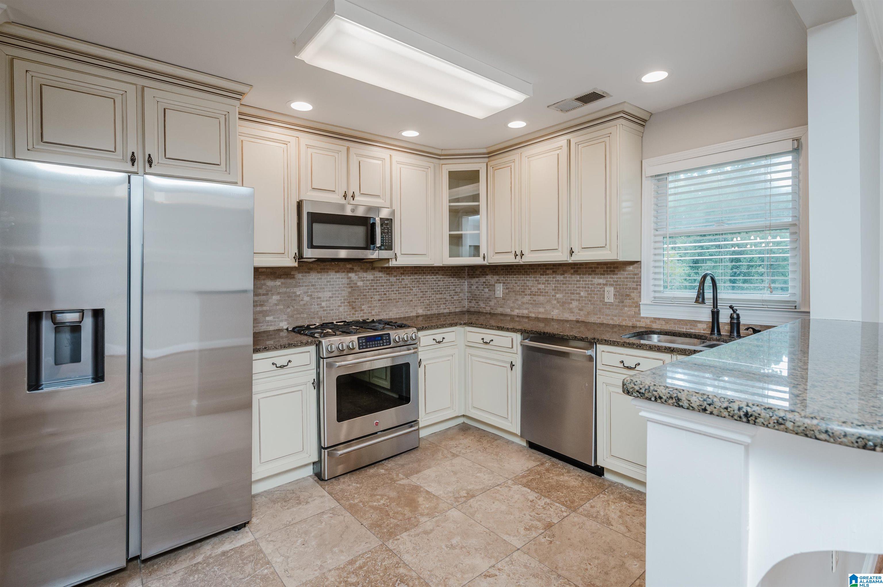 3332 Mountainside Road Birmingham, AL 35243 - Photo 18 of 45