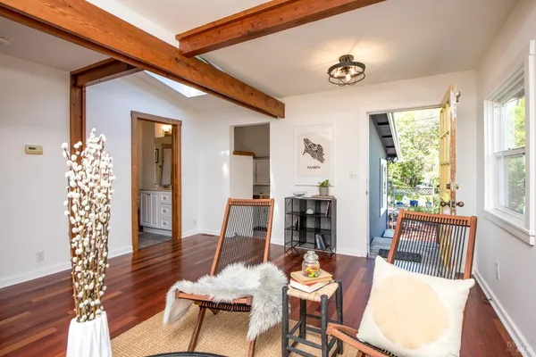 $999,500 | 251 West End Avenue, San Rafael, CA 94901