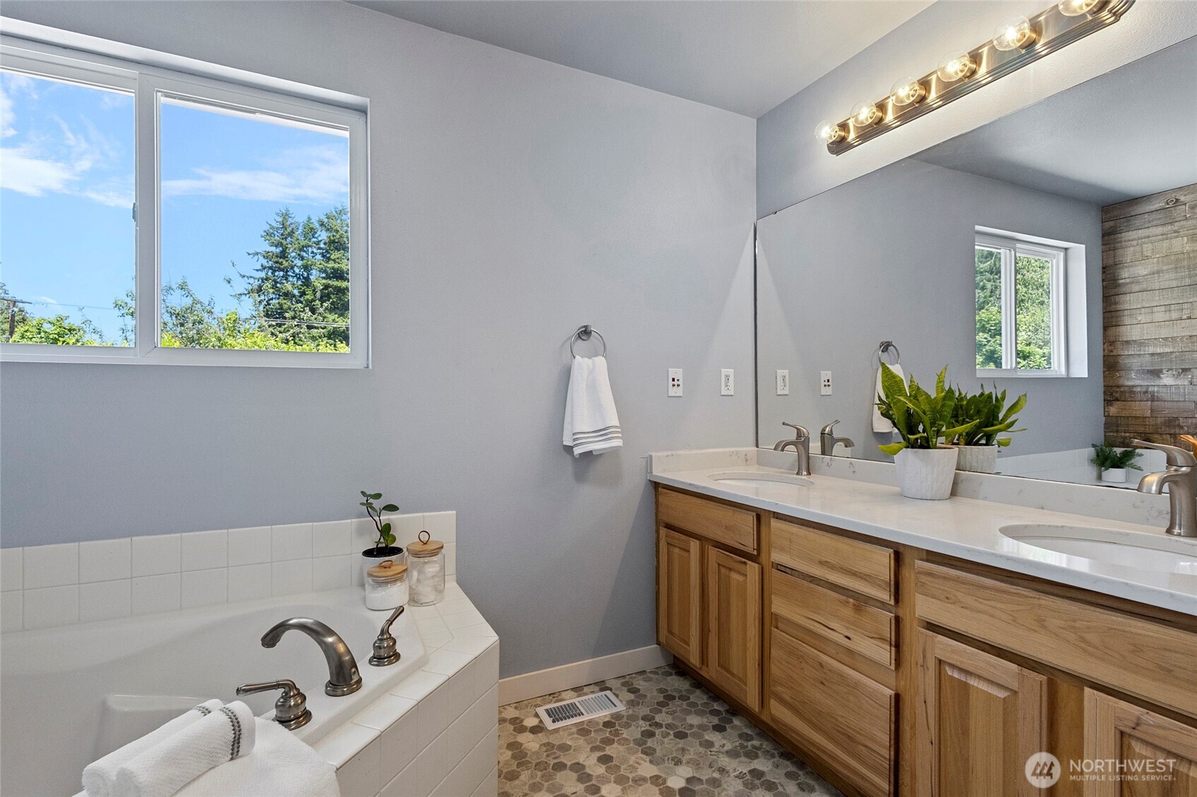 9520 Avon Allen Road Bow, WA 98232 - Photo 21 of 38 Gallery Image 21