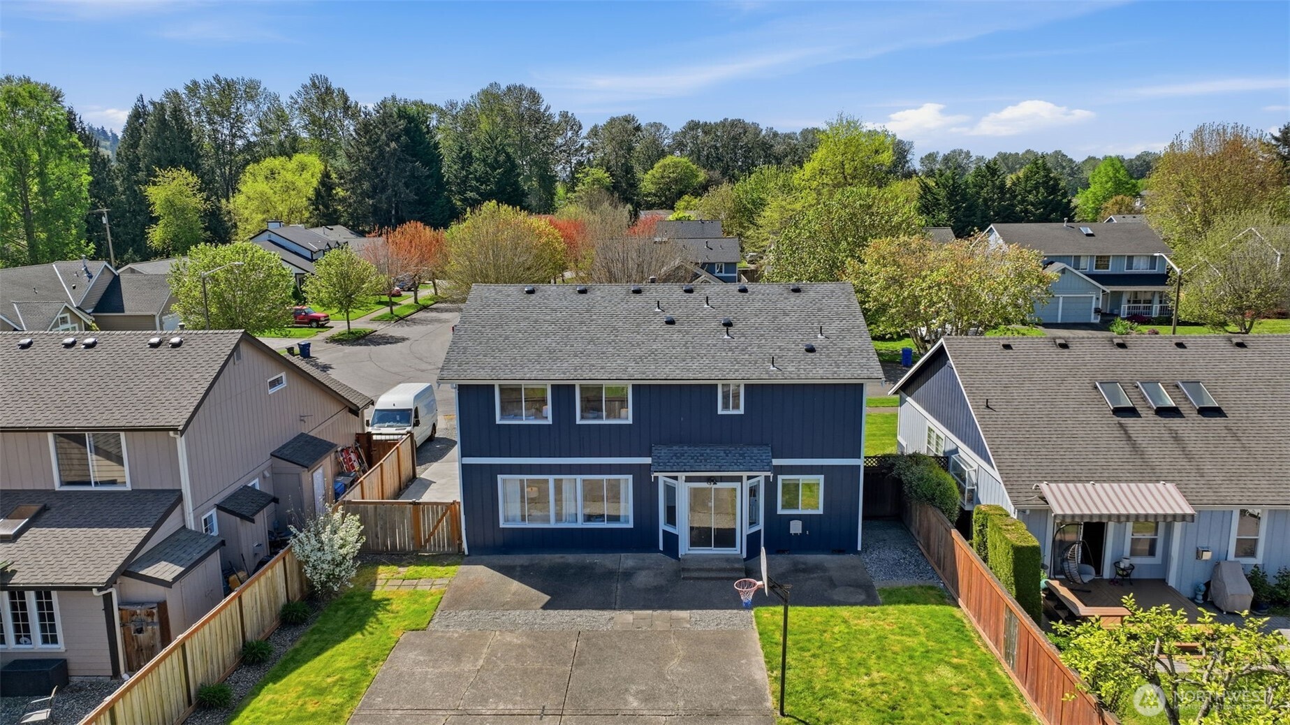 7625 148th Avenue East Sumner, WA 98390 - Photo 37 of 40 an aerial view of a house with a big yard