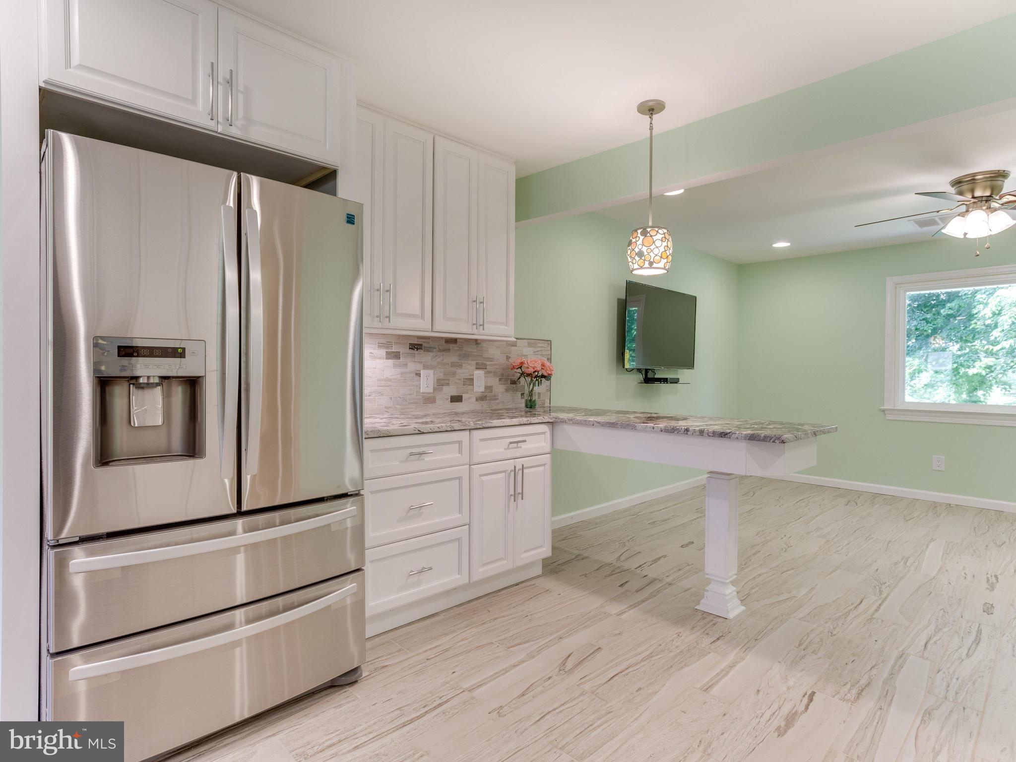 6155 Georgetown Road Broad Run, VA 20137 - Photo 8 of 30 Kitchen