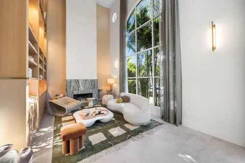 $5,295,000 | 2765 Brickell Court, Miami, FL 33133