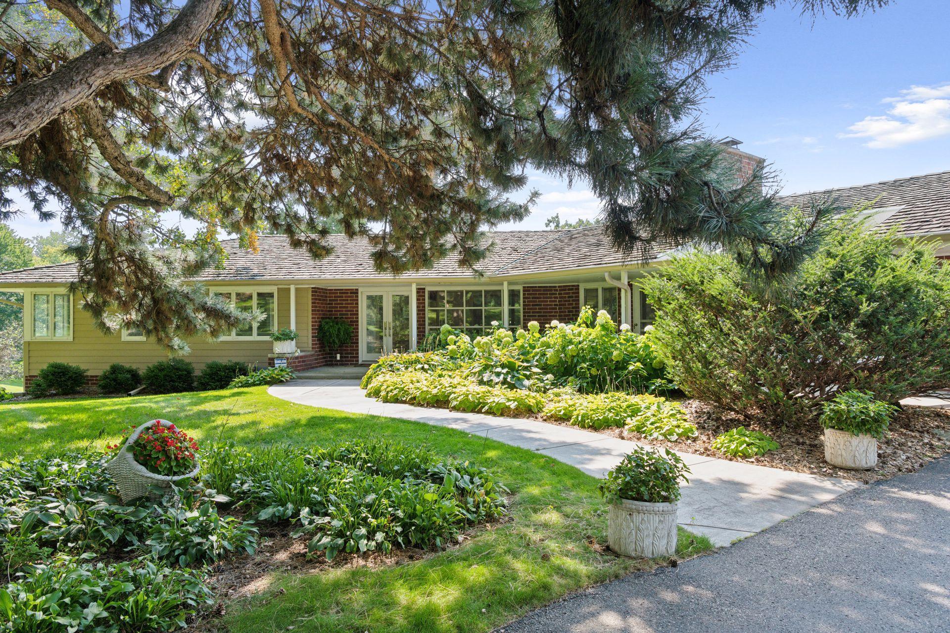 7011 Willow Creek Road Eden Prairie, MN 55344 - Photo 3 of 53