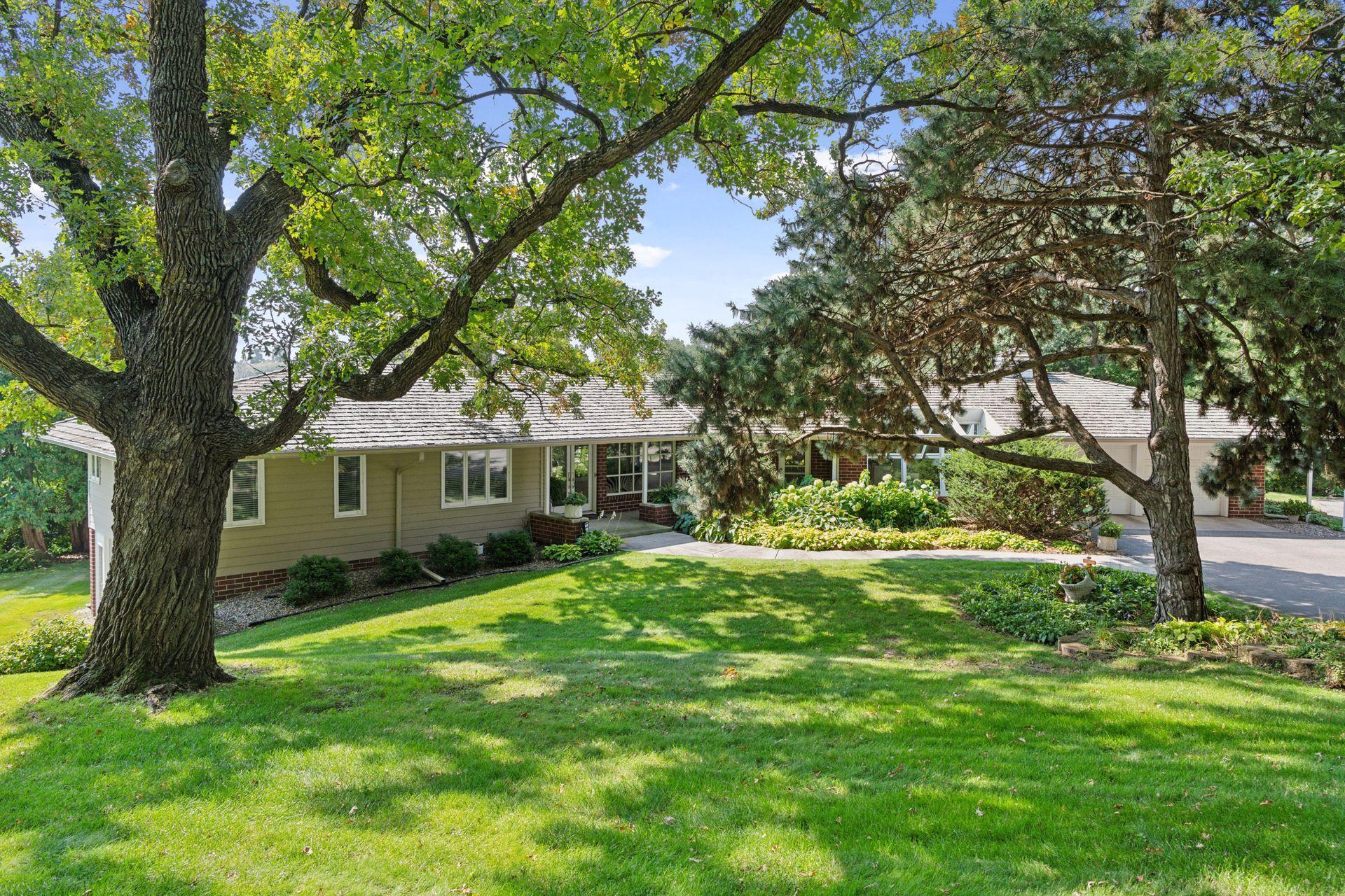 7011 Willow Creek Road Eden Prairie, MN 55344 - Photo 4 of 53