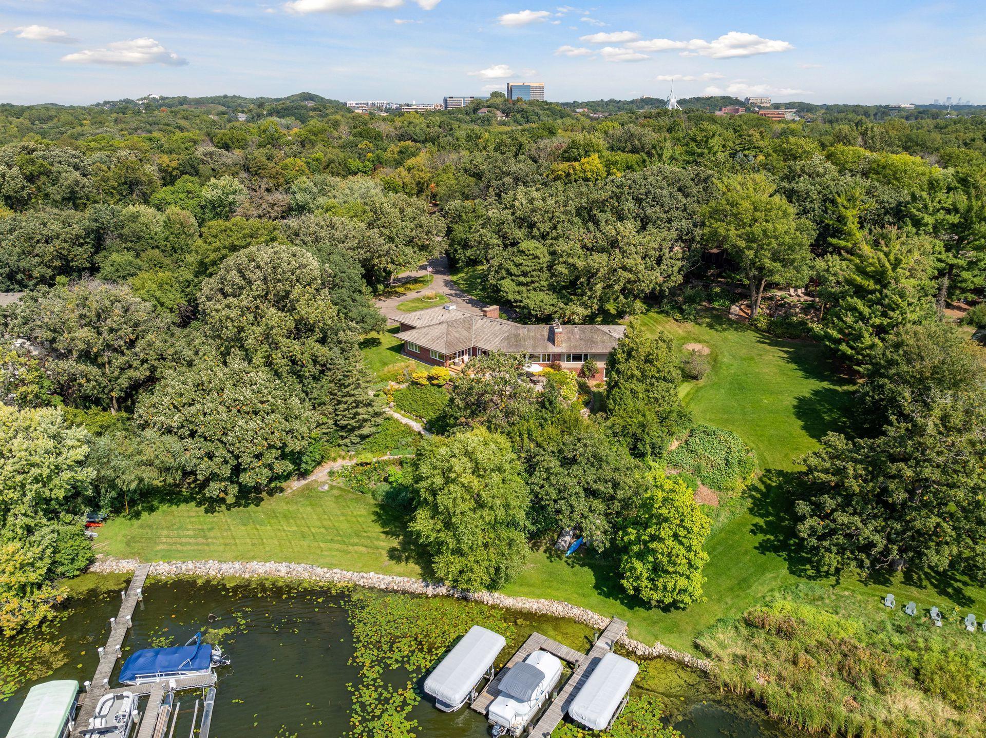 7011 Willow Creek Road Eden Prairie, MN 55344 - Photo 43 of 53