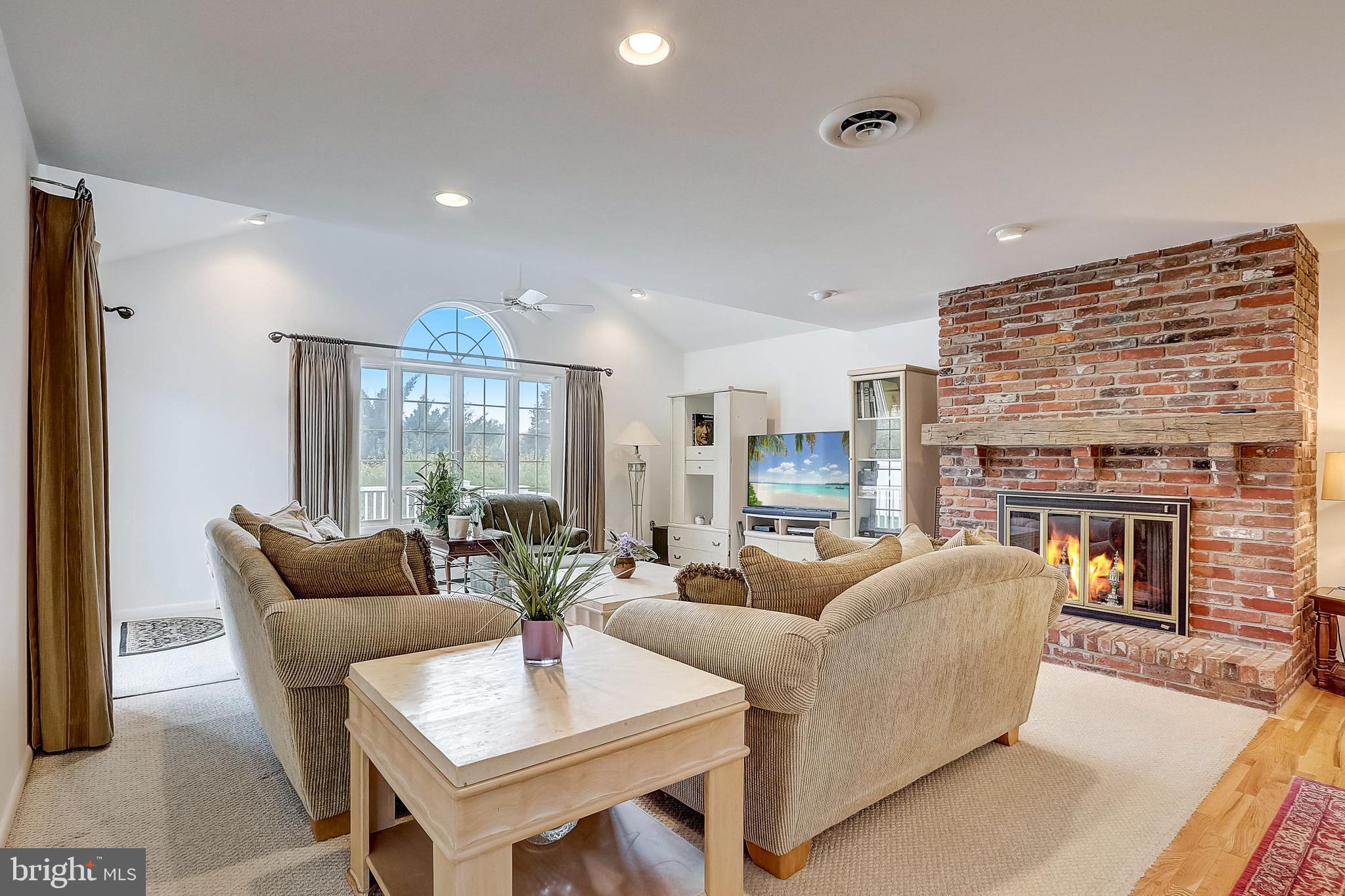 19 Metekunk Drive Ewing, NJ 08638 - Photo 13 of 39