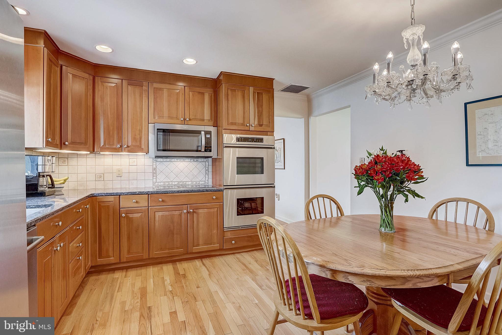 19 Metekunk Drive Ewing, NJ 08638 - Photo 17 of 39