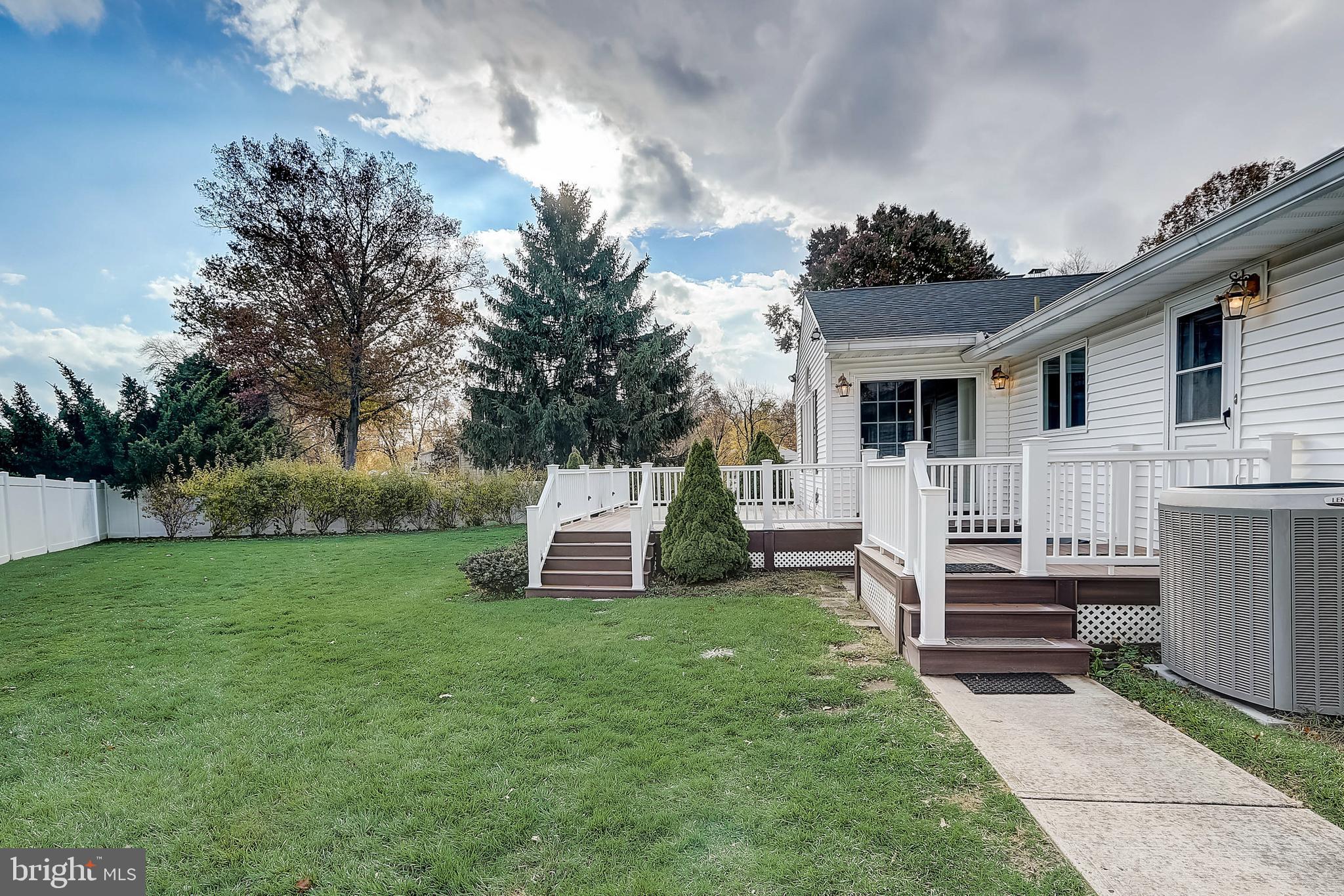 19 Metekunk Drive Ewing, NJ 08638 - Photo 36 of 39