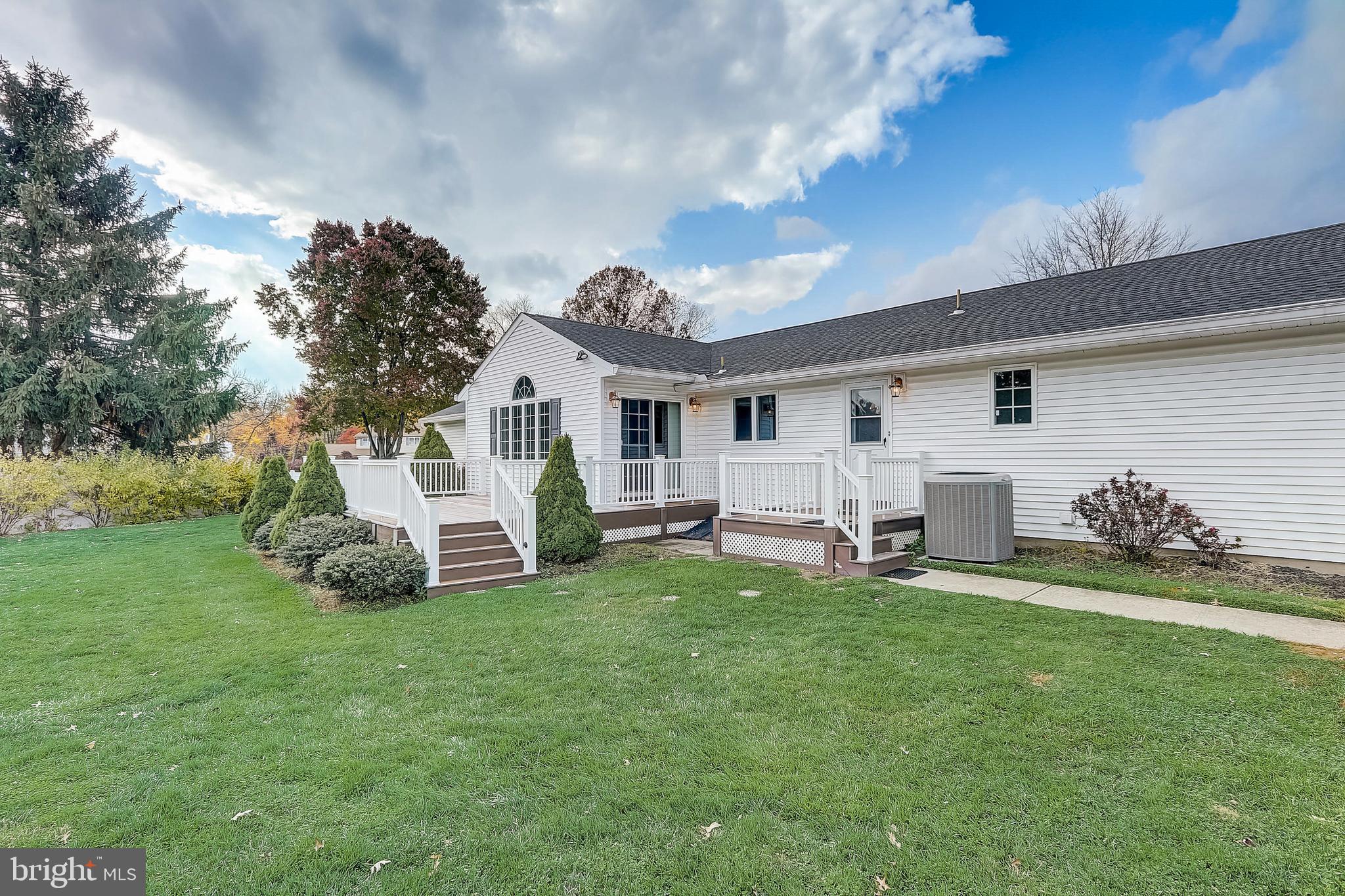 19 Metekunk Drive Ewing, NJ 08638 - Photo 37 of 39