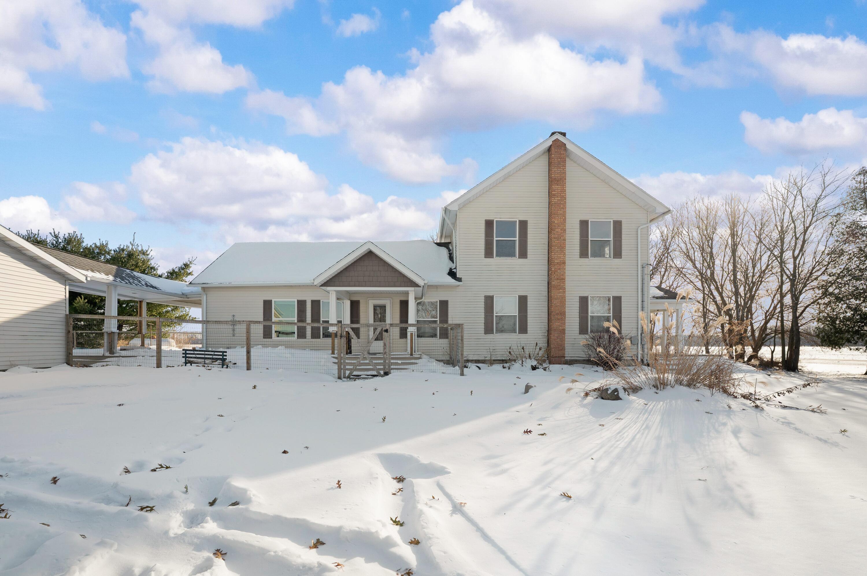 6947 Pokagon Road Berrien Center, MI 49102 - Photo 3 of 48 03DSC_6621