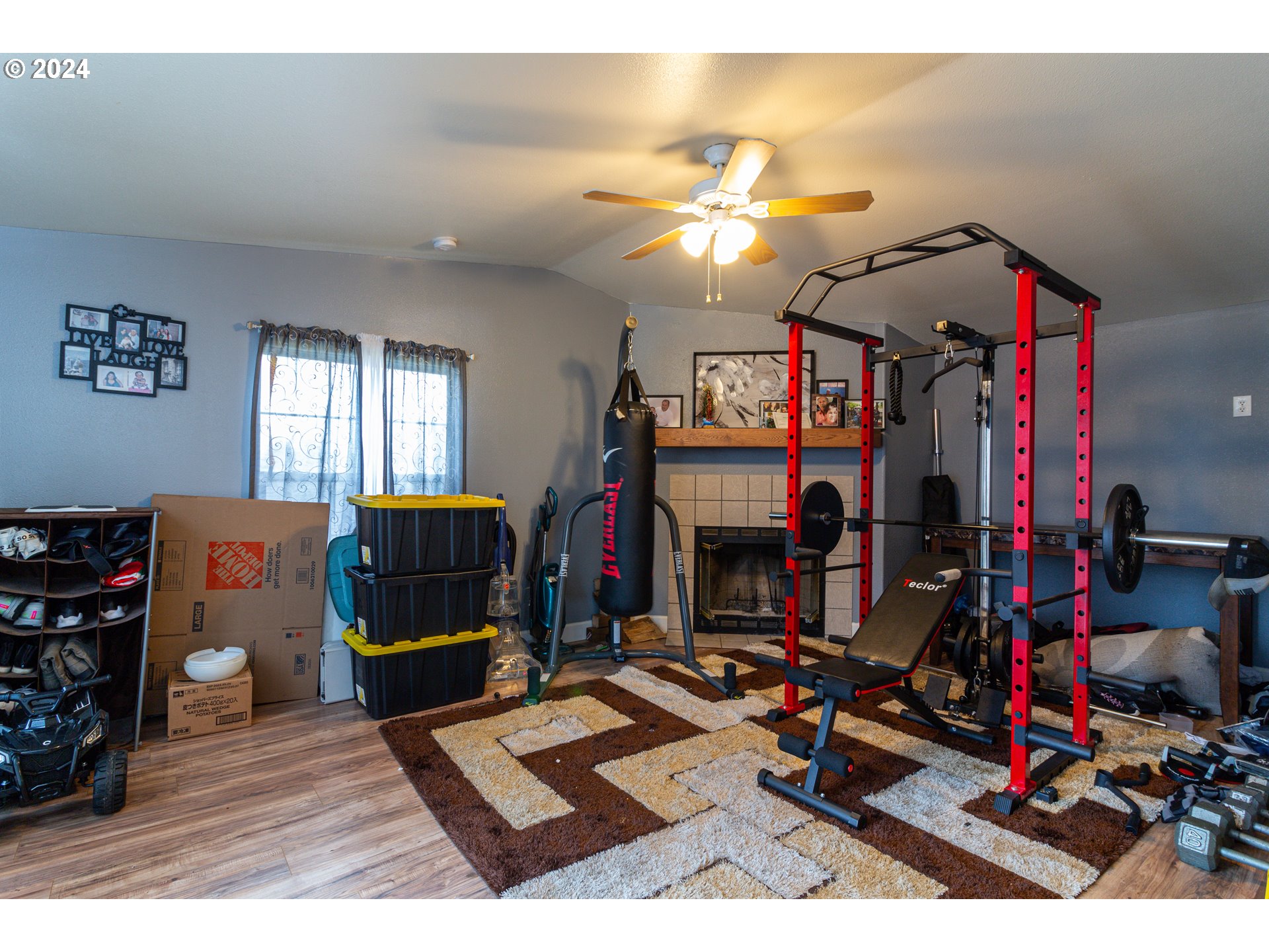 80265 Canal Road Hermiston, OR 97838 - Photo 7 of 26 a view of a room with gym equipment