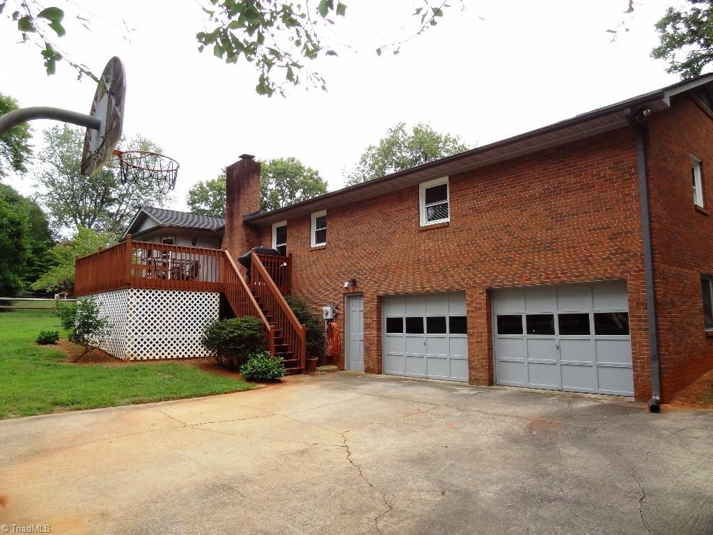 105 Bickerstaff Road Clemmons, NC 27012 - Photo 2 of 25 Gallery Image 2