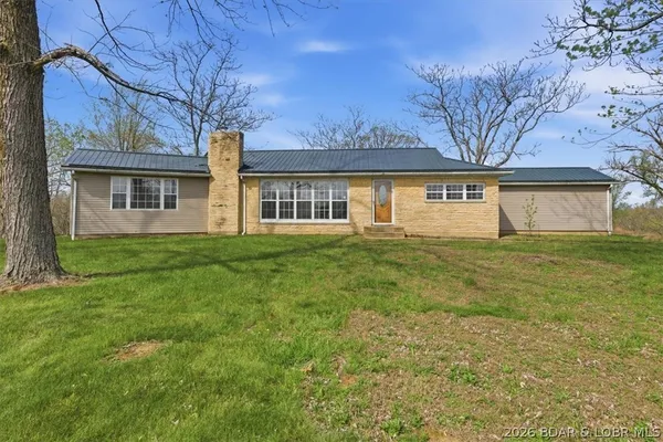 656 South Walnut Street, St. Elizabeth, MO 65075
