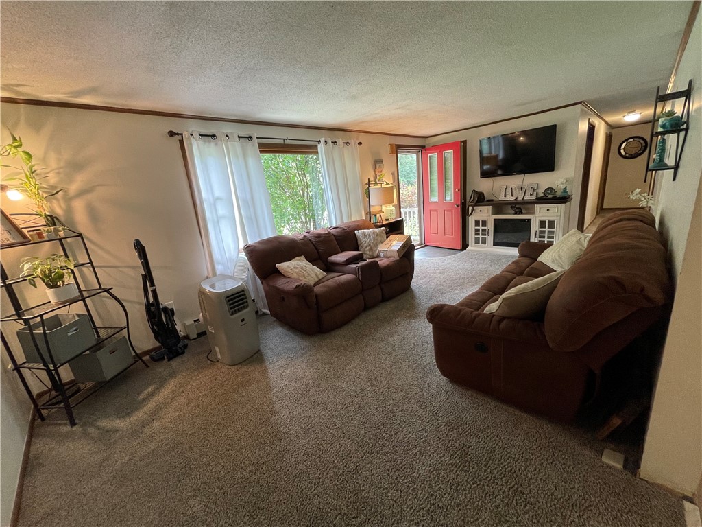 7895 State Street Road Throop, NY 13021 - Photo 2 of 35