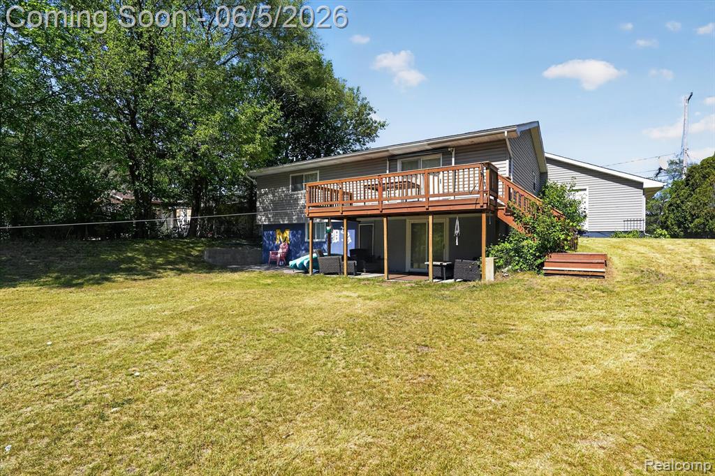 14232 North Road Fenton, MI 48430 - Photo 48 of 66