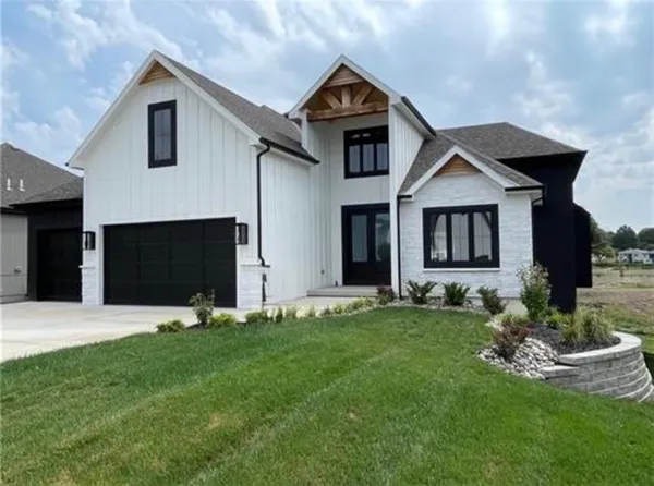 $895,000 | 4709 Sienna Ridge, Riverside, MO 64150