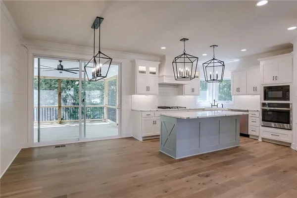 $895,000 | 4709 Sienna Ridge, Riverside, MO 64150