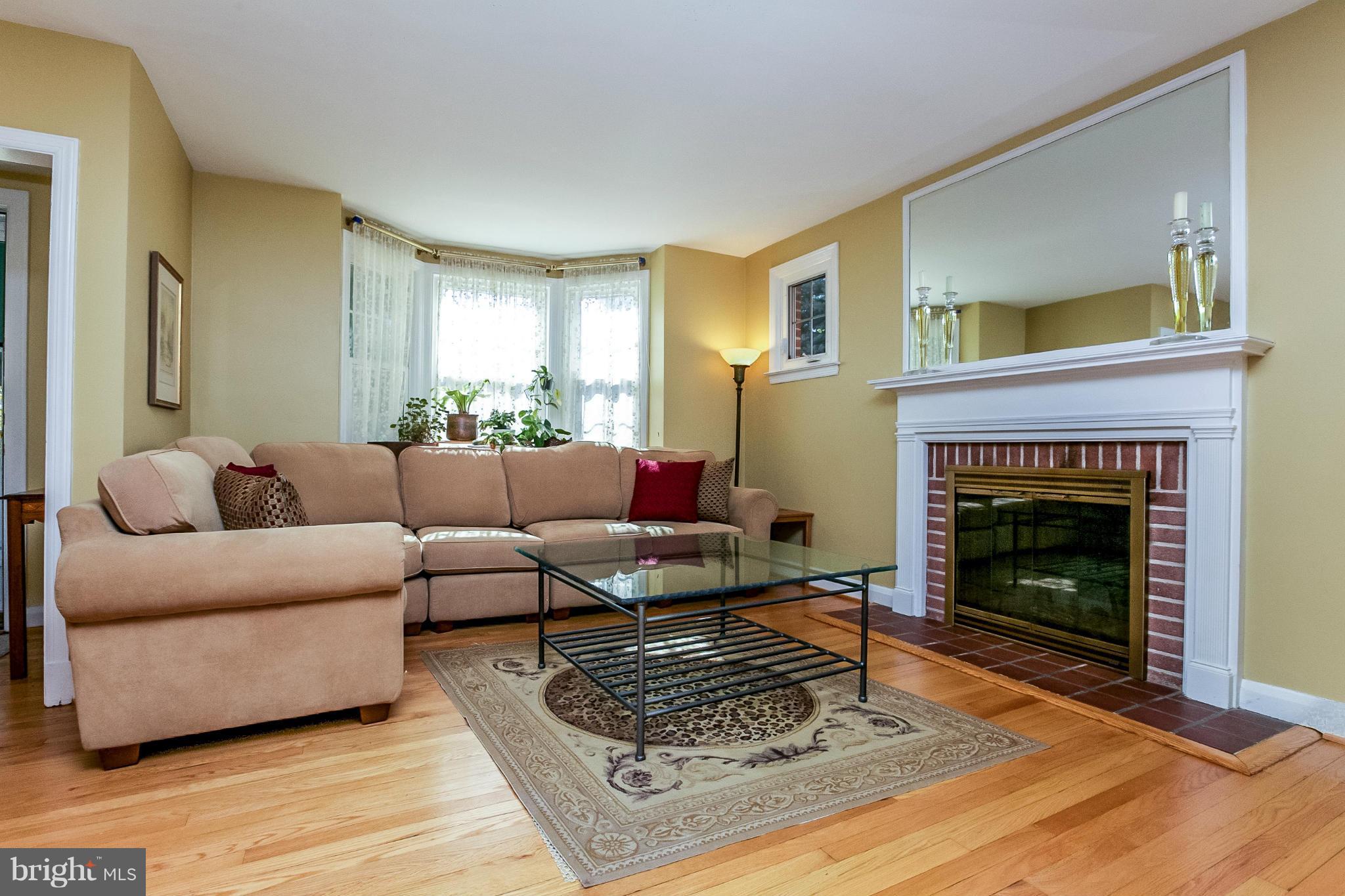 200 Gaywood Road Baltimore, MD 21212 - Photo 1 of 30 Living Room