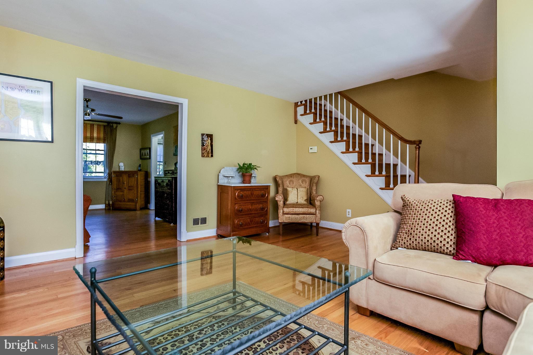200 Gaywood Road Baltimore, MD 21212 - Photo 3 of 30 Living Room