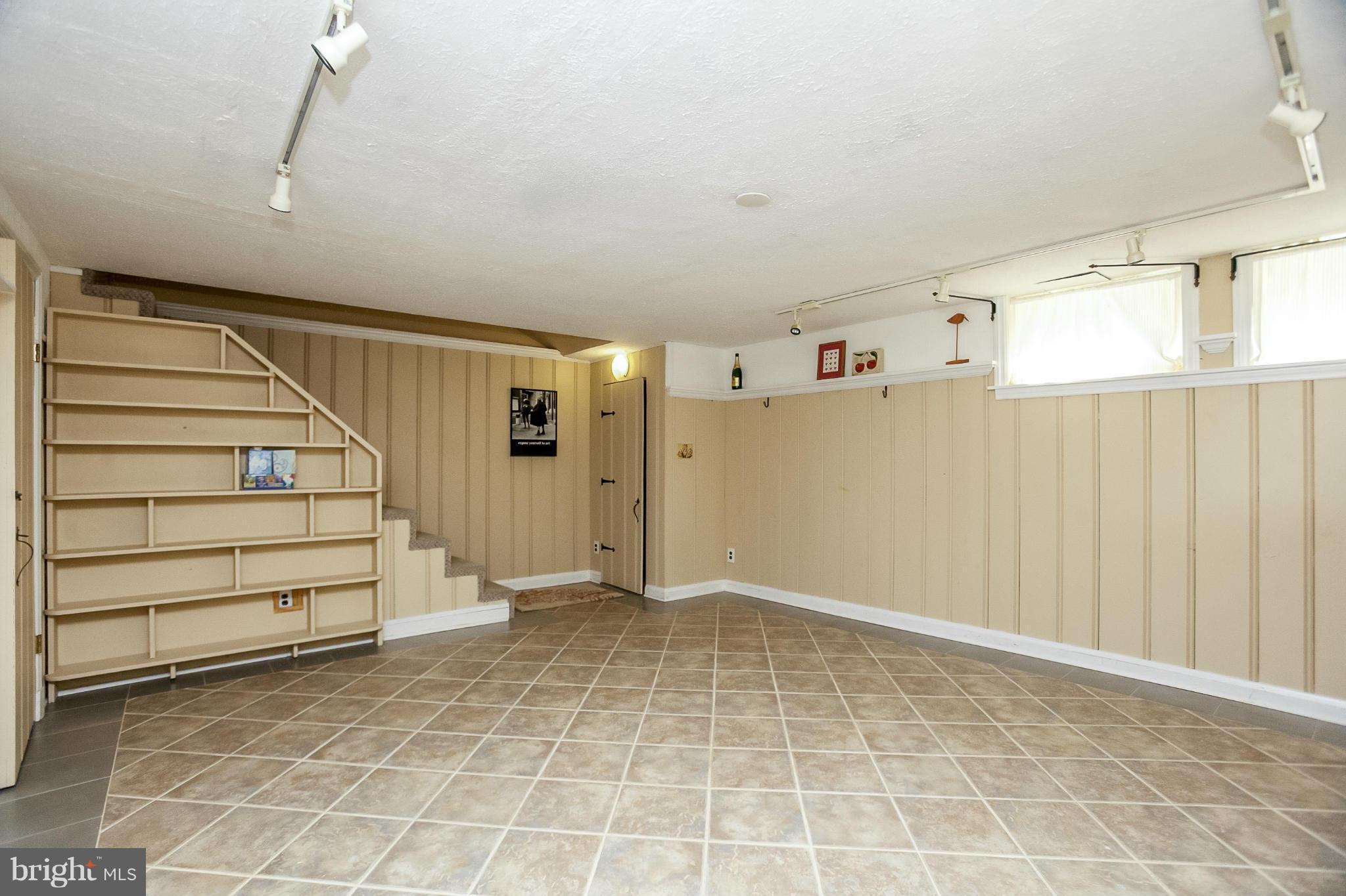 200 Gaywood Road Baltimore, MD 21212 - Photo 23 of 30 Family Room