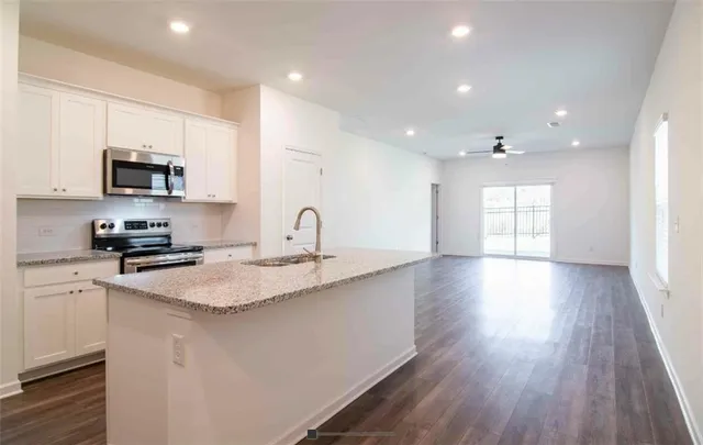 $2,495 | 12006 Crosswicks Road, Unit 194, Union City, GA 30291