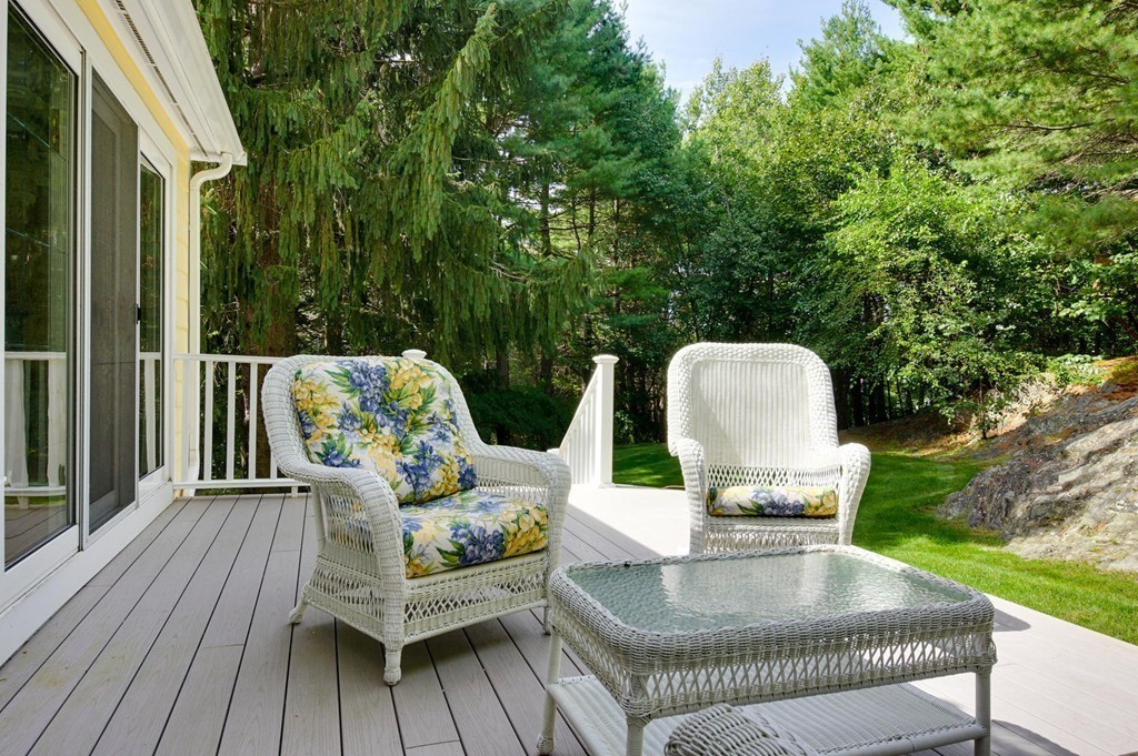 25 Cedar Hill Road Dover, MA 02030 - Photo 4 of 26