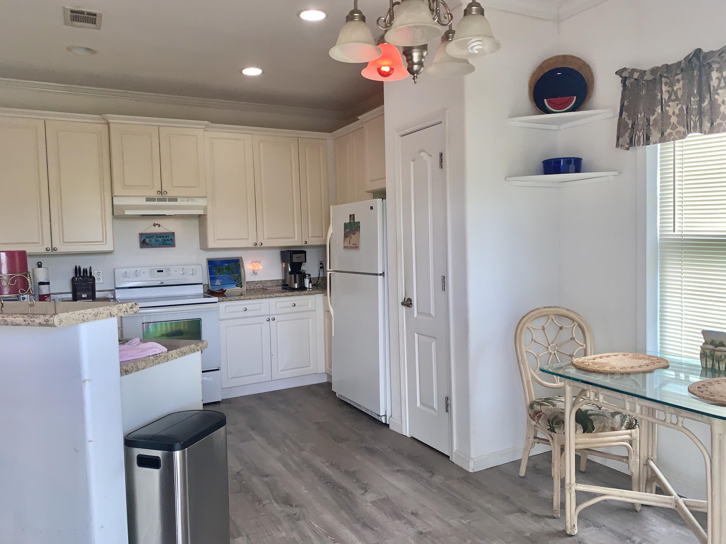 3853 Joyce Road Big Pine Key, FL 33043 - Photo 13 of 38 Kitchen