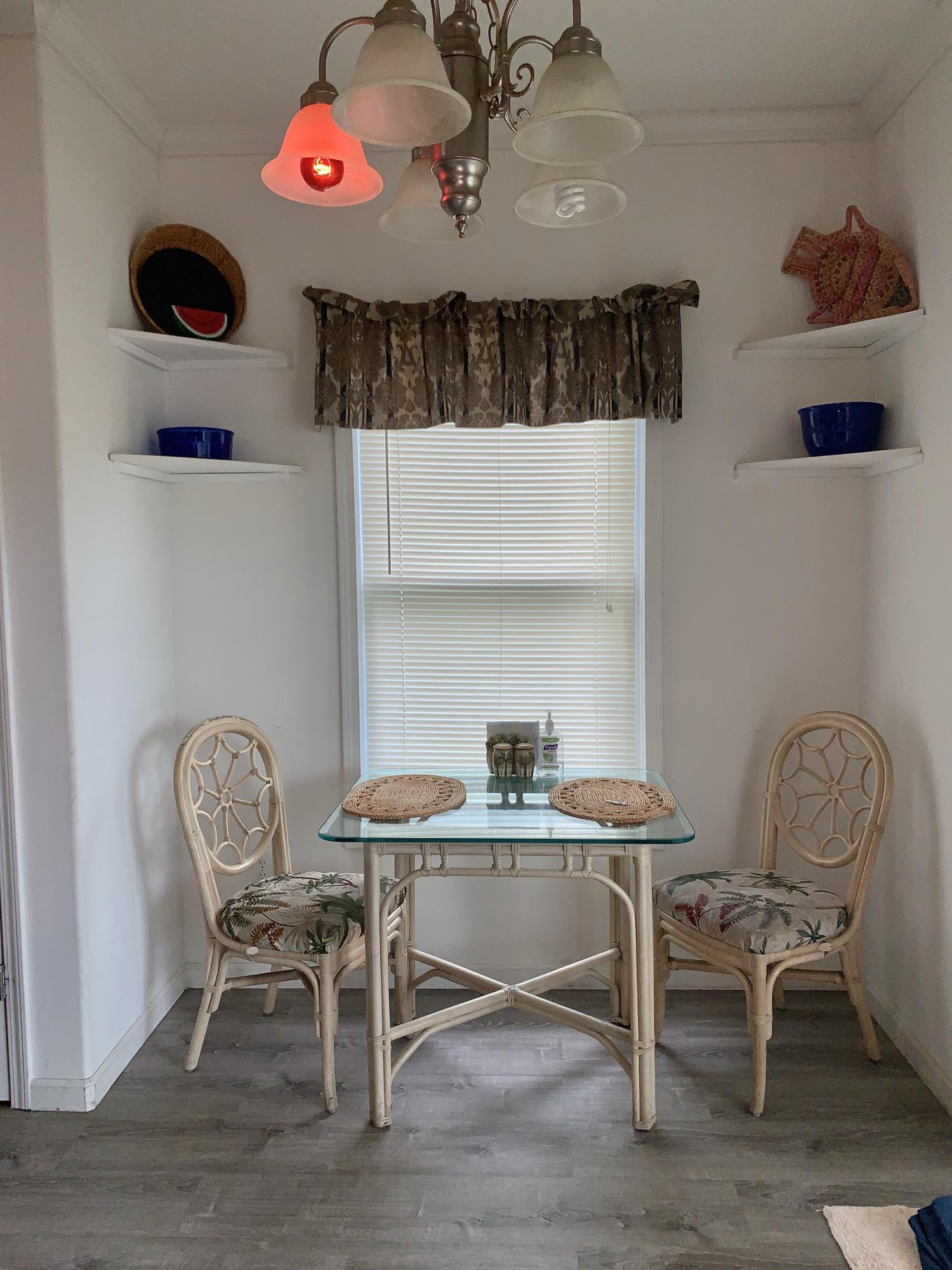 3853 Joyce Road Big Pine Key, FL 33043 - Photo 25 of 38 Dining nook