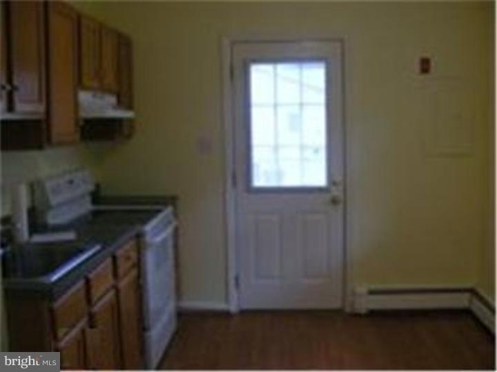 338 Larch Road Mount Laurel, NJ 08054 - Photo 2 of 10 Kitchen