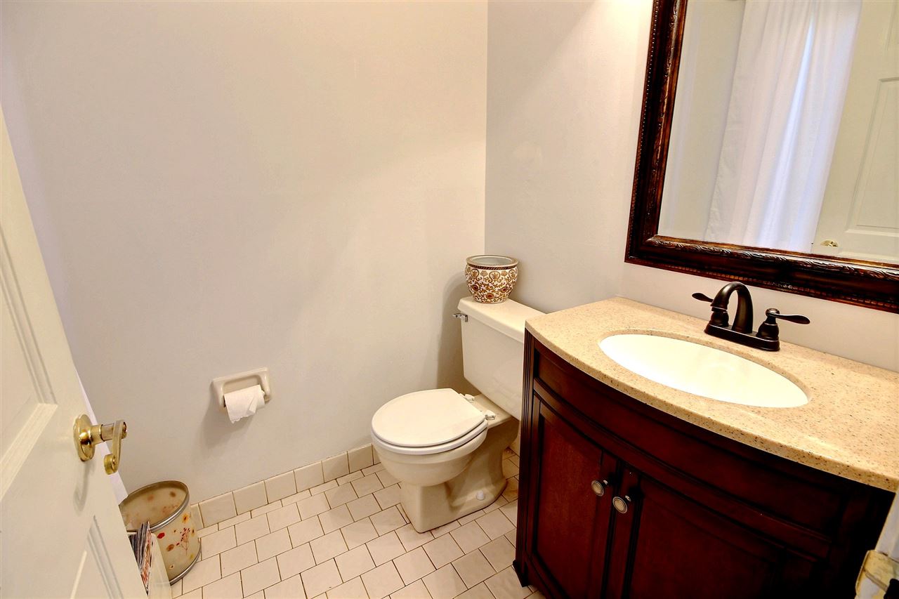 2077 Newfields Road Germantown, TN 38139 - Photo 11 of 21 Gallery Image 11