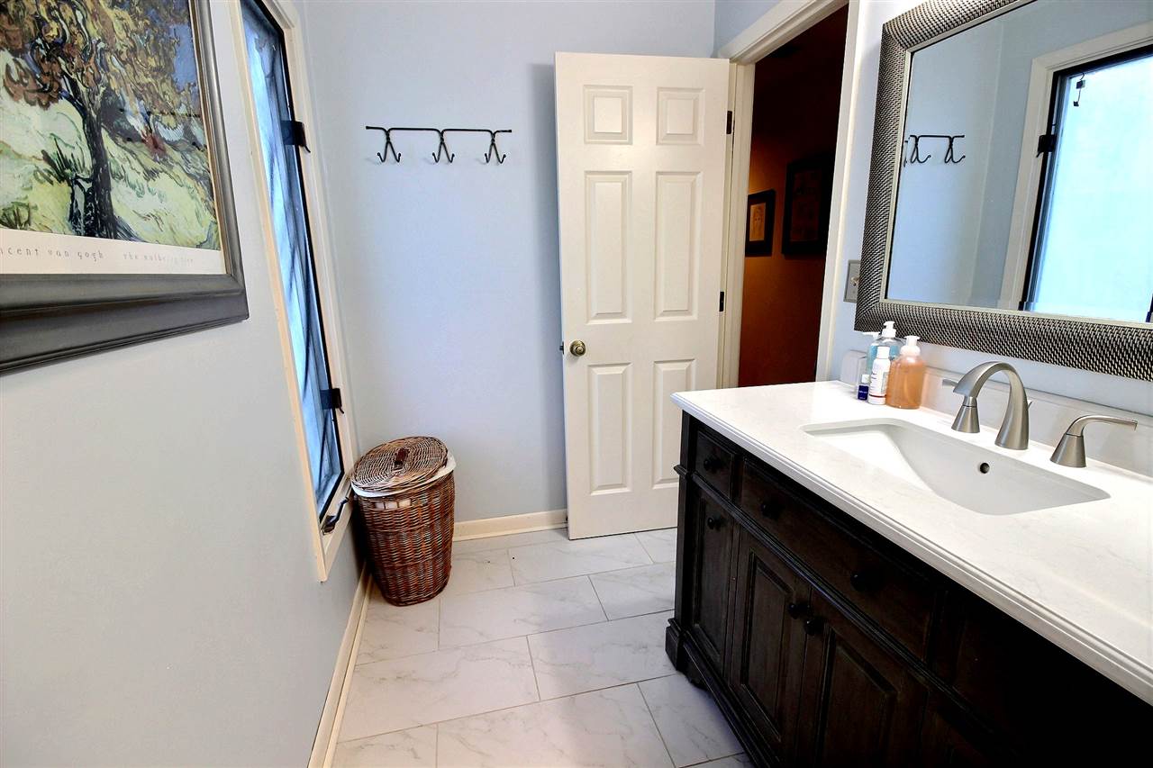 2077 Newfields Road Germantown, TN 38139 - Photo 15 of 21 Gallery Image 15
