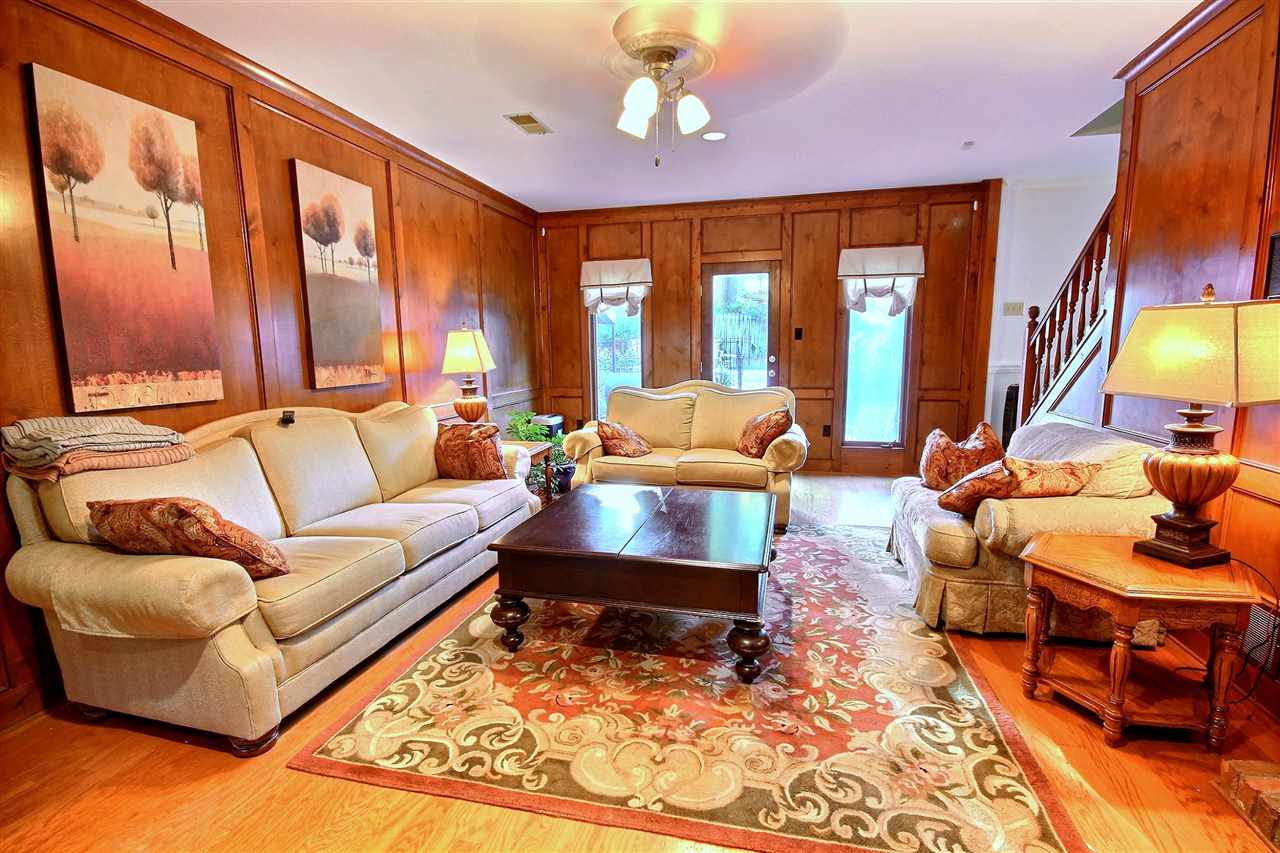 2077 Newfields Road Germantown, TN 38139 - Photo 4 of 21 Gallery Image 4