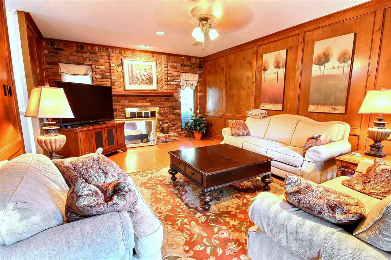 2077 Newfields Road Germantown, TN 38139 - Photo 5 of 21 Gallery Image 5