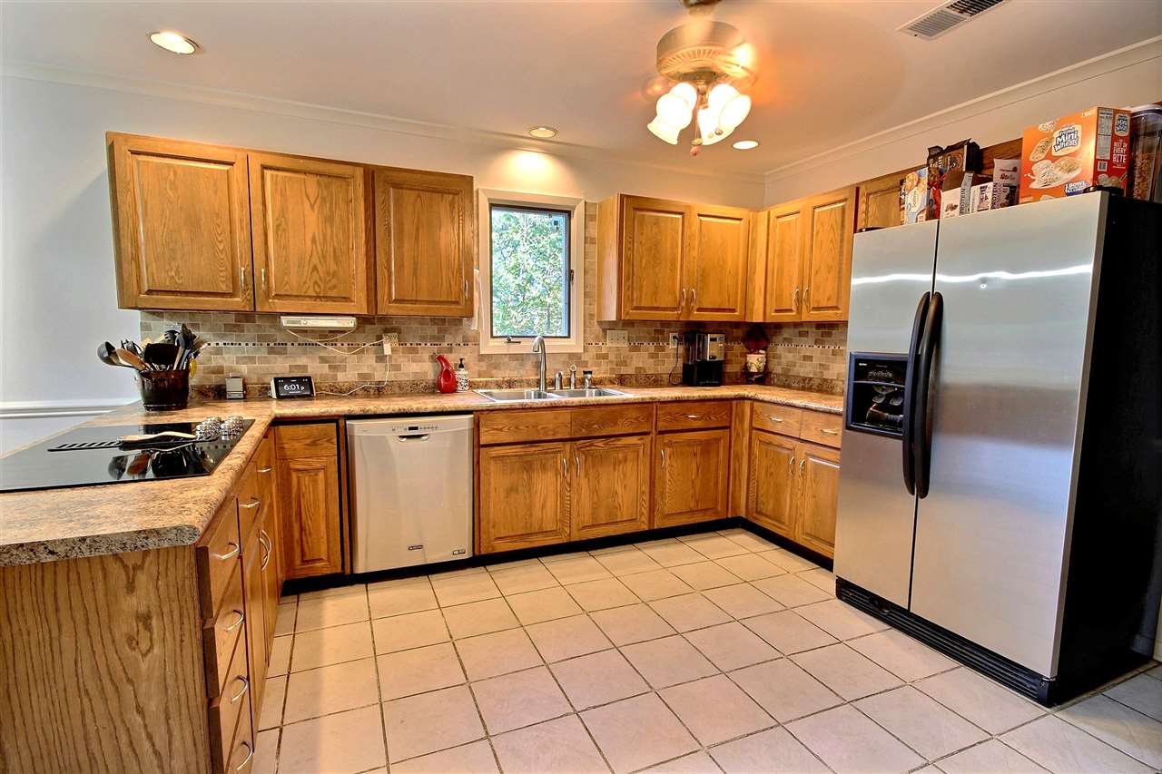 2077 Newfields Road Germantown, TN 38139 - Photo 8 of 21 Gallery Image 8