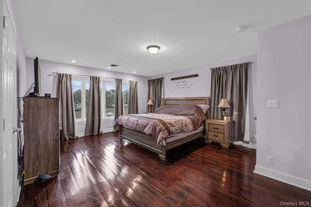 $424,498 | 498 A William Floyd Parkway, Shirley, NY 11967