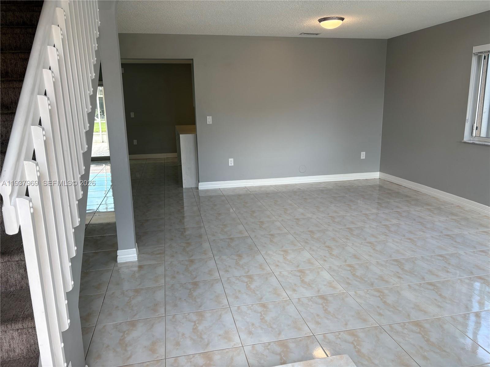 117 Danielle Court Weston, FL 33326 - Photo 5 of 43