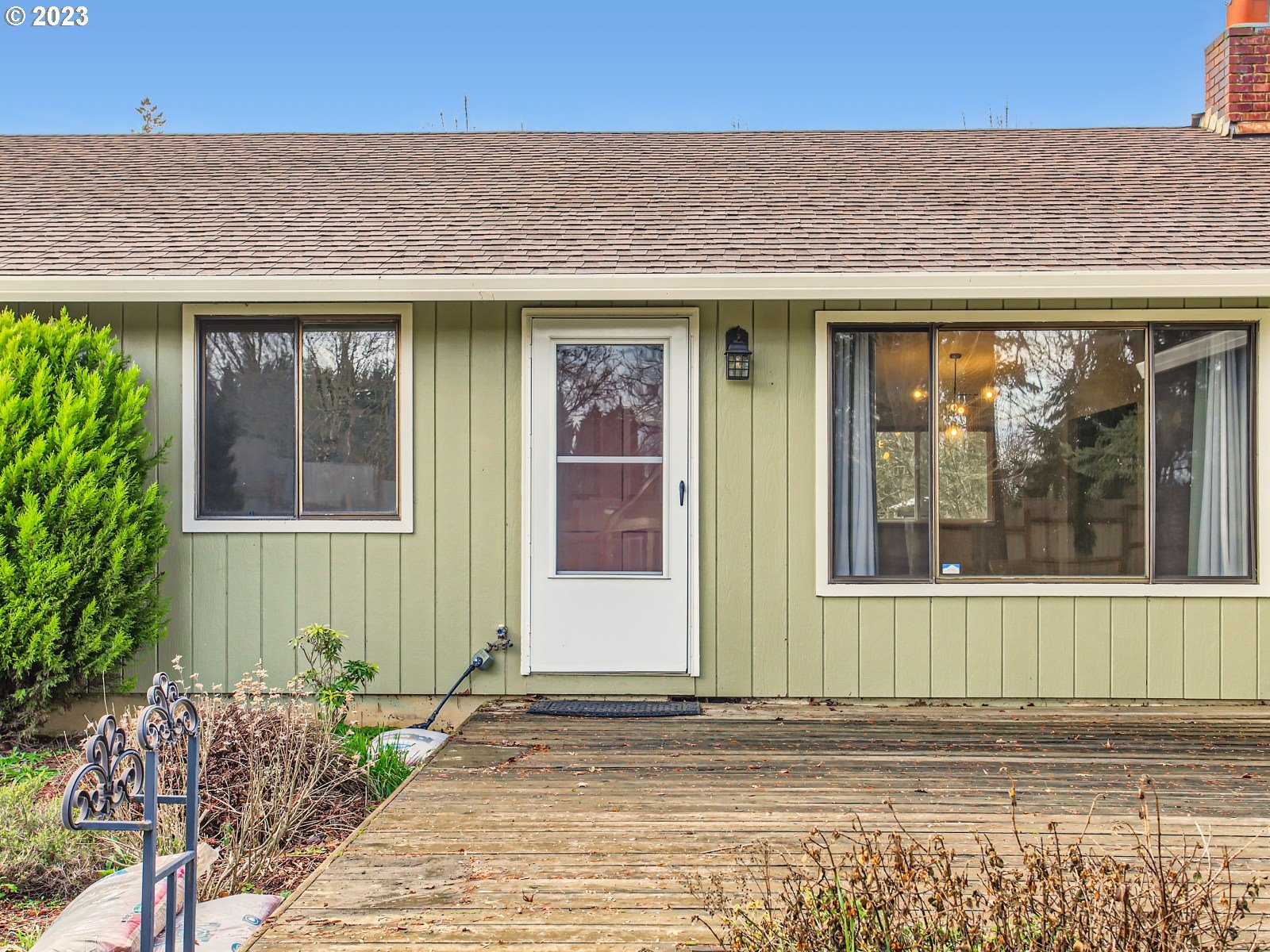 9885 Southwest Robinson Road Hillsboro, OR 97123 - Photo 3 of 42 Gallery Image 3