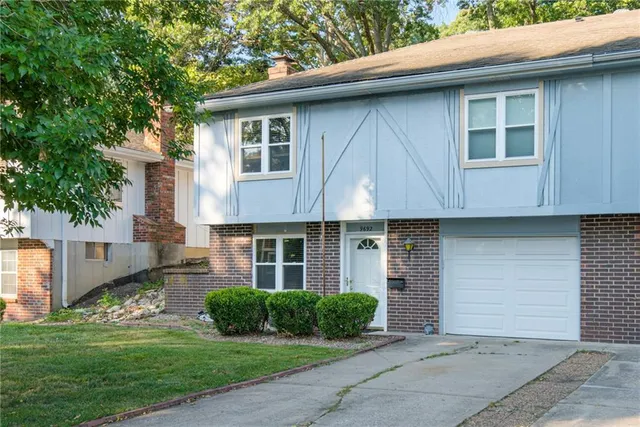 $230,000 | 9692 Wedd Drive, Overland Park, KS 66212