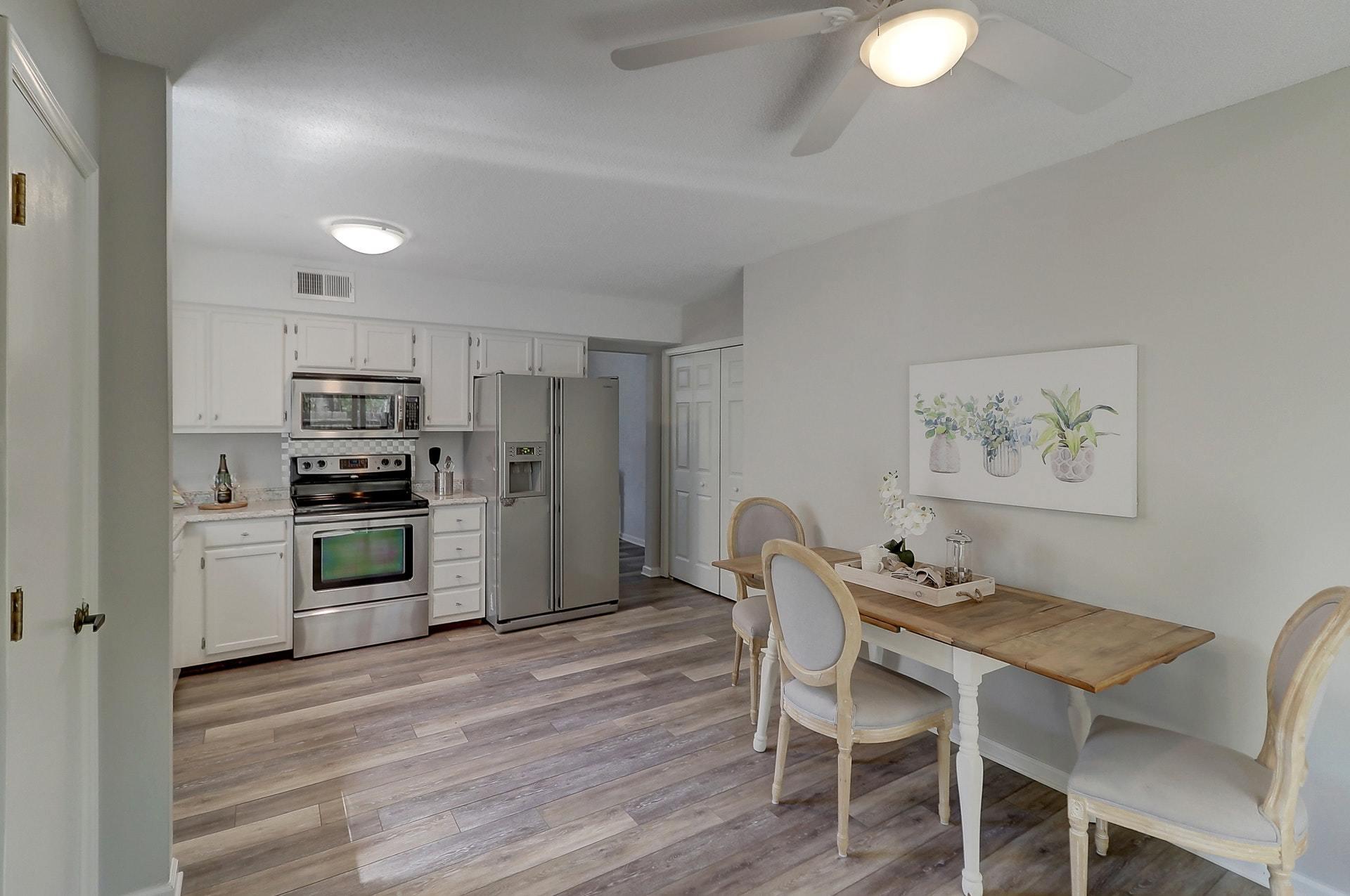 1416 School House Road Mount Pleasant, SC 29464 - Photo 7 of 28 Kitchen
