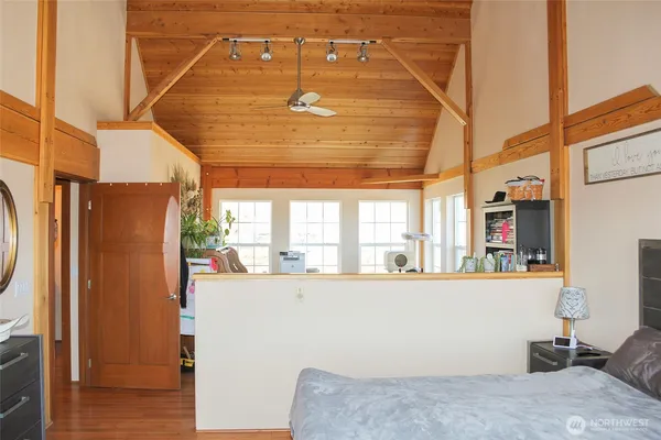 $500,000 | 299 Vulcan Mountain Road, Curlew, WA 99118