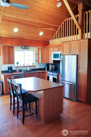 $500,000 | 299 Vulcan Mountain Road, Curlew, WA 99118